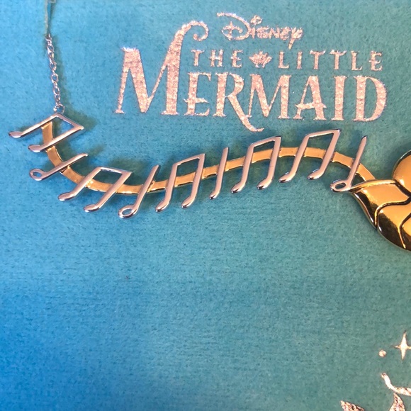 Disney little mermaid necklace - Picture 5 of 6